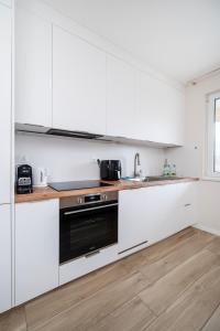 Moja Retkina Superior Apartment by BookingHost