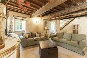Historic 1700S Villa Among Lucca Olive Groves