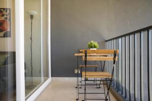 Modern 2BR Oasis in Las Condes Prime Urban Stay