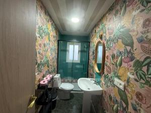 Lemon & Green GuestHome