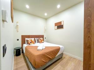 Urban Flat 199 - Beautiful 5 Bedrooms Parisian Flat