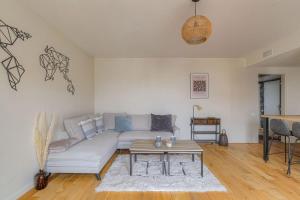 Chaleureux avec clim proche Tête dOr