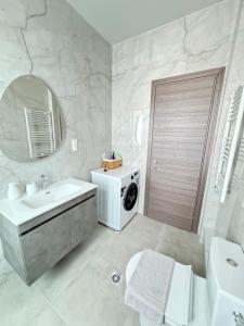 Pnoẽs Volos City Center Luxury Suite with private parking