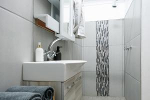 De Hoop Mountain View Farmhouse