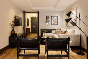 Porchester Square Apartment