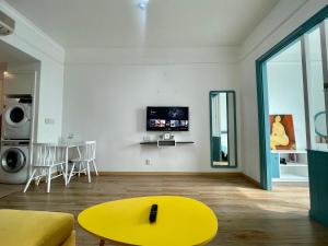 The Manor 2 Luxury Apartment Free roof top pool