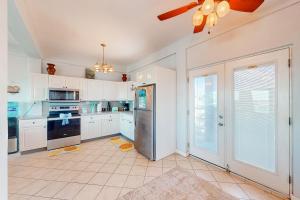 Suite F302 Mara Laguna