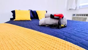 Copacabana: Conforto, Uma Quadra da Praia para 4