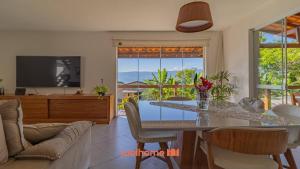 Casa em Ilhabela Com Vista para o Mar