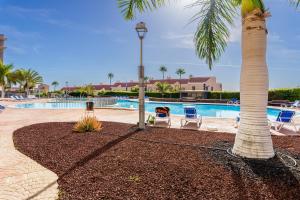 Cozy Cañadas Flat - Terrace & Pool