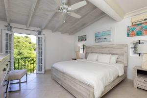 Glitter Bay Estate 414 apts