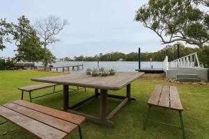 Waterfront Coomera Escape