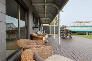 Waterfront Coomera Escape