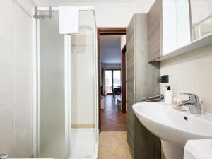 Aprica- Bilocale con 2 Giardini Privati e Garage