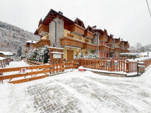Aprica- Bilocale con 2 Giardini Privati e Garage