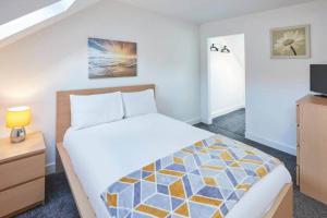 1-Bedroom Serviced Apartment in Skinningrove 11