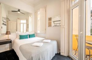 Boutique Apartment with Balcony in Bairro Alto by Porta 85