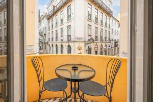 Boutique Apartment with Balcony in Bairro Alto by Porta 85