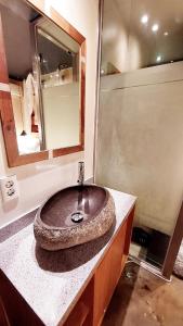 cozy room, Easy access to Seoul, 5 min metro