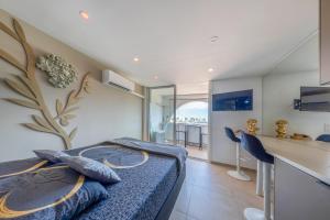 Studio Dionysos au village naturiste