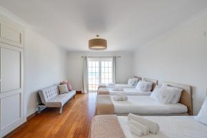 Ericeira Vila Martinho - Piscina e Vista Mar, by Hopstays