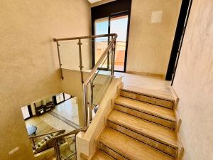 Private Garden Villa - Rooftop, BBQ, Pools and Views