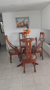 Habitación con medio baño en el barrio ciudad jardín Barranquilla