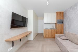 Kawalerka z balkonem na Sylwestra w super lokalizacji