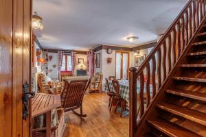 Panoramic chalet with fireplace near Courmayeur