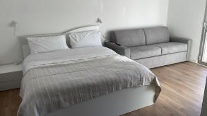 Casa Lavinia Bright Modern Apartment with Free Parking Easy Venice Access