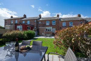 3 Bed in Padstow oc-p00878