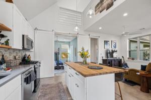 Garden Casita, Central ATX, 5 miles downtown