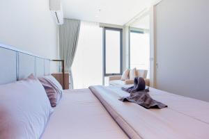 Sky Luxury Escape 1br VEHHA Hua Hin