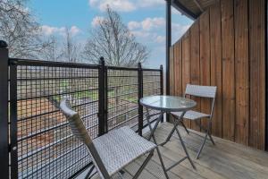 Neat and beautiful Apartment In Zone 2 near Kings College hospital, Parking available