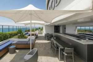 Level 11 Ocean view Escape