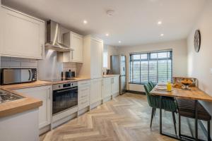 3 Bed in Canterbury oc-r34439