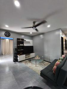 The hitchings private house