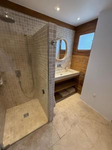 Villa dexception avec jardin et piscine sur le port