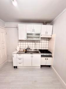 Private Family Home 3