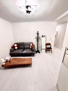 Private Family Home 3