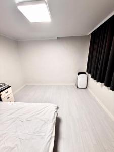 Private Family Home 3