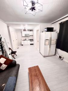 Private Family Home 3