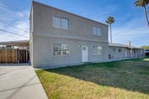2 Mi to Old Town Scottsdale Sleek Apartment