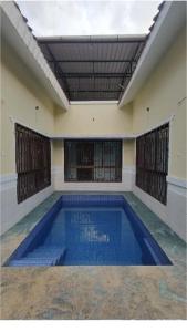 V Square Villa