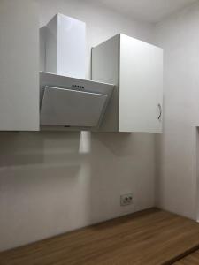 Центр и Море ул Троицкая,6