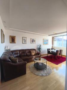 Apartment One , sea view , free parking