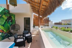 Penthouse with Private Plunge Pool - 2 King Suites