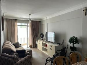 RESIDENCIAL MARLENE rua 2000 - CENTRO - BALNEARIO CAMBORIU