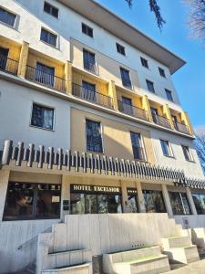 Hotel Excelsior Magenta