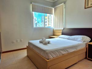 Sacada Ampla com Churrasqueira 3 Quartos |CURTA229